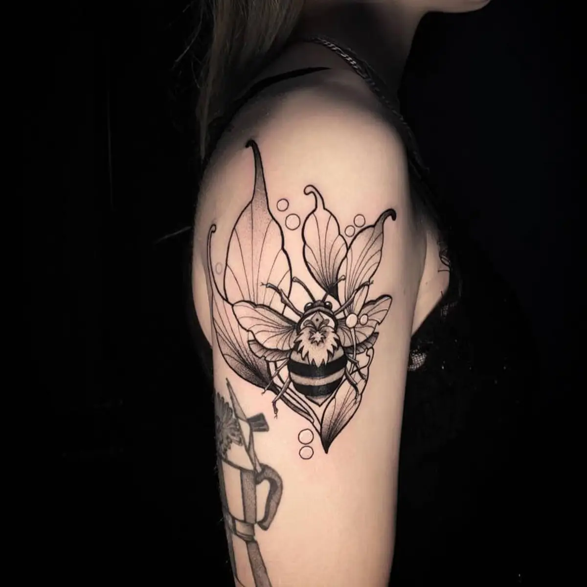 luna_ragequit_tattoo_zürich_022.webp - Image of Luna, Artist at Ragequit Tattoo Piercing Zurich