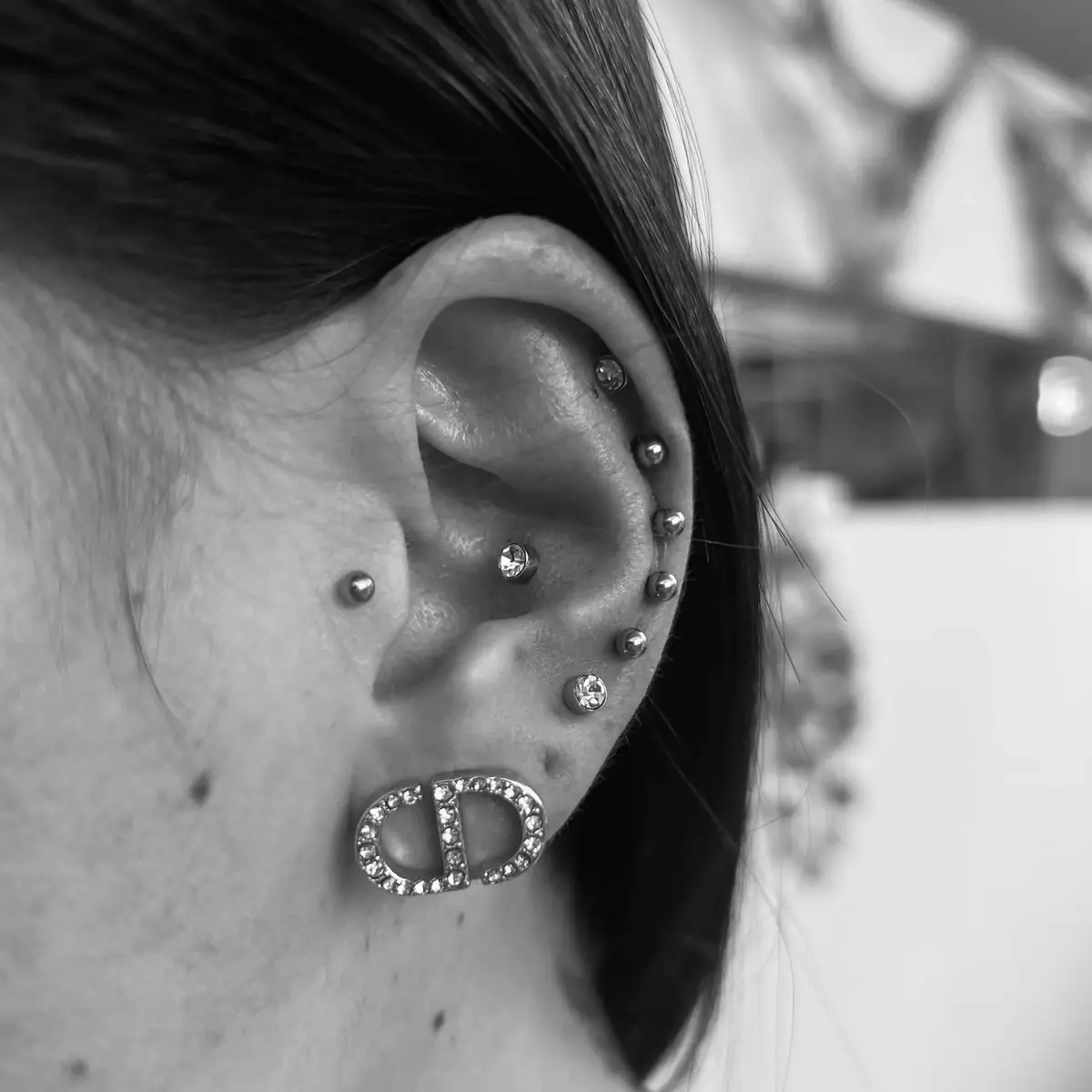 nina_ragequit_piercing_zürich_023.webp - Image of Nina, Artist at Ragequit Tattoo Piercing Zurich