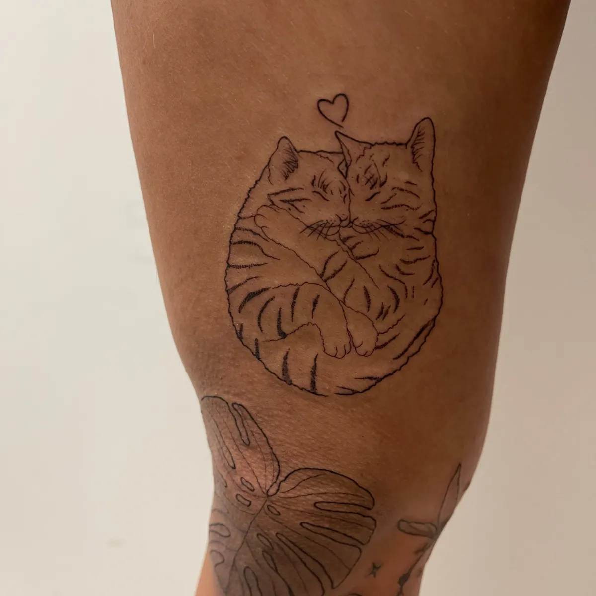 vany_ragequit_tattoo_zürich_007.webp - Image of Vany, Artist at Ragequit Tattoo Piercing Zurich